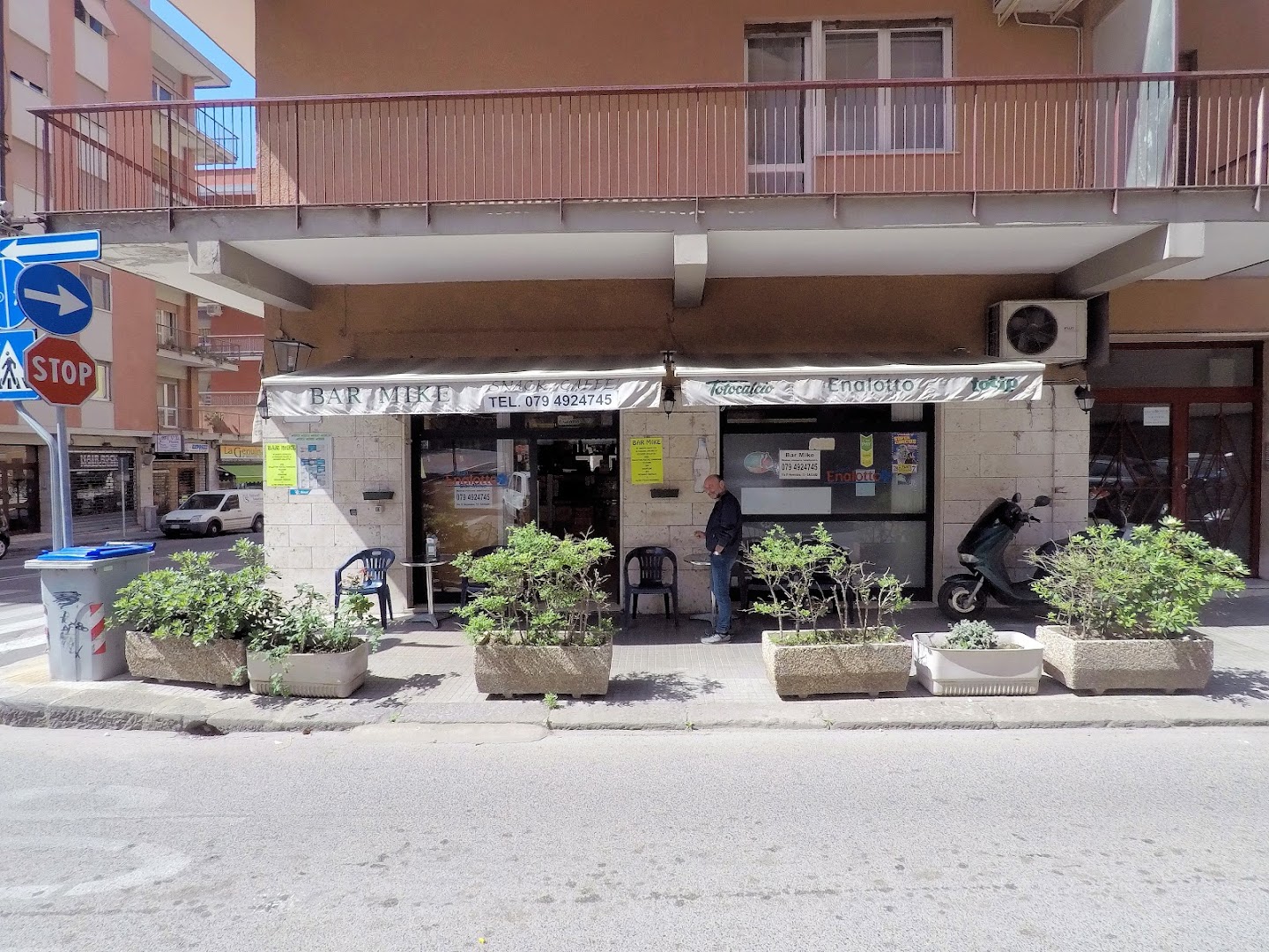Erre Veronica Bar Mike, Sassari