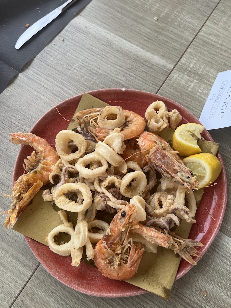 Ervin Cafè, Trani