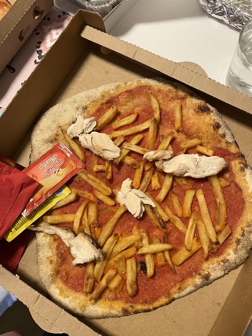 Eskada. Pizze & Sfizi...forno a legna
