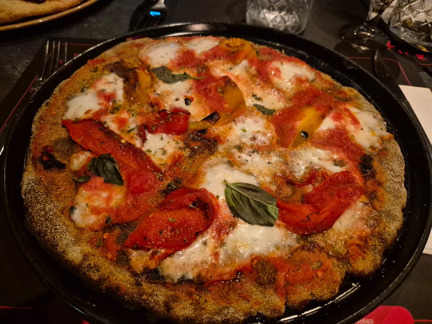 Eskada. Pizze & Sfizi...forno a legna