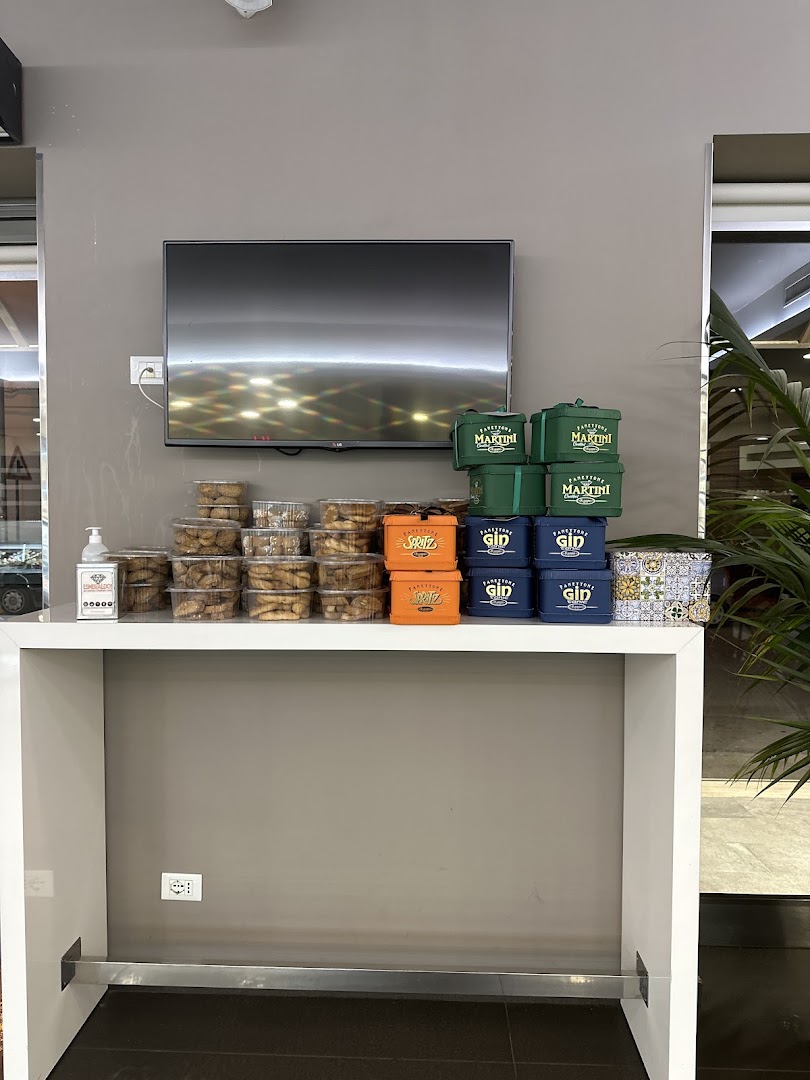 Esmeraldos Bar, Pasticceria, Catering