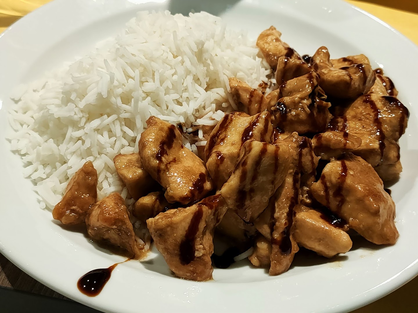 Estro Food
