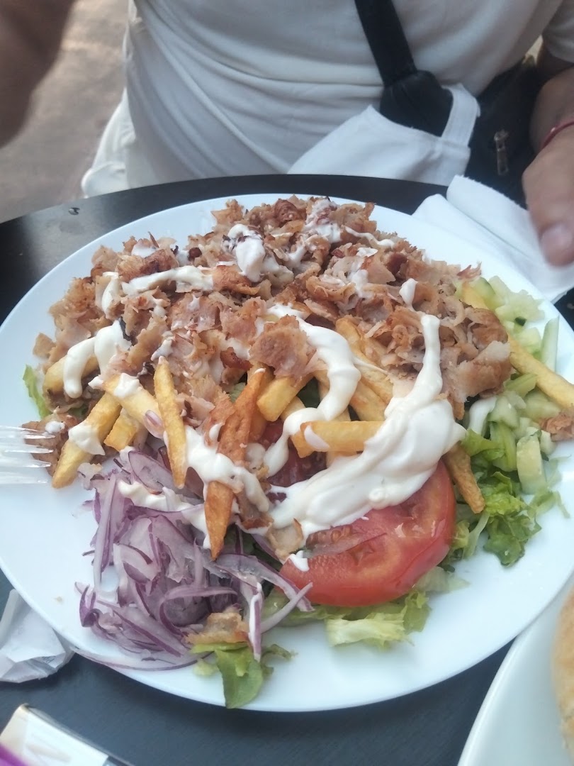 Etfak super fast food di Muhammad Faisal e C. S.N.C., Rimini