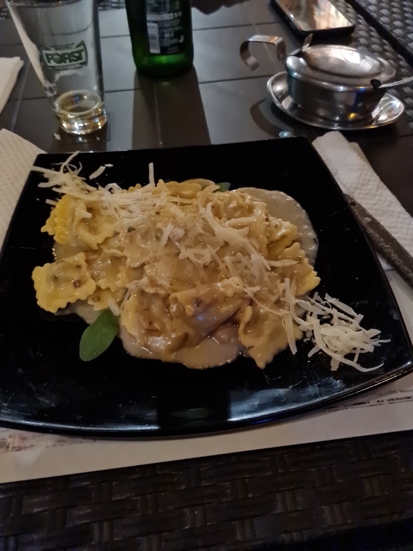 Etno Castel's Pub
