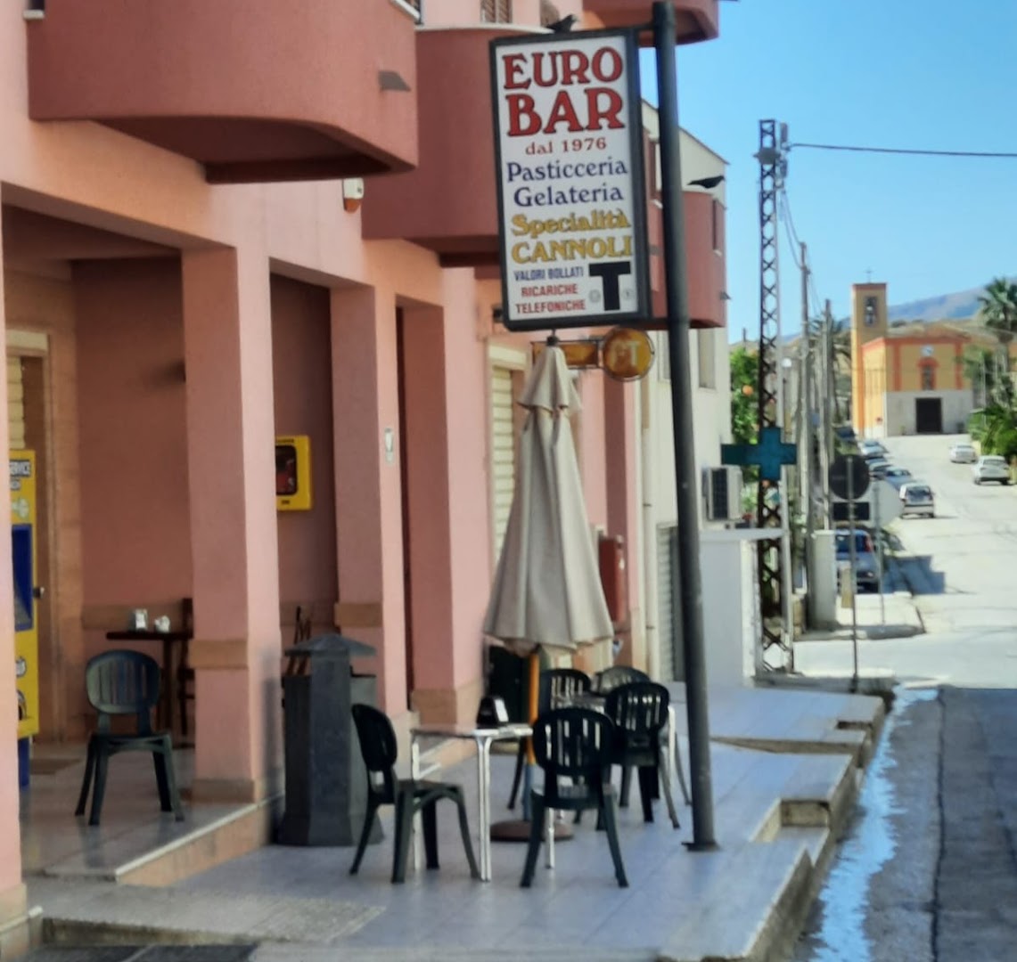 Euro Bar cannoli siciliani