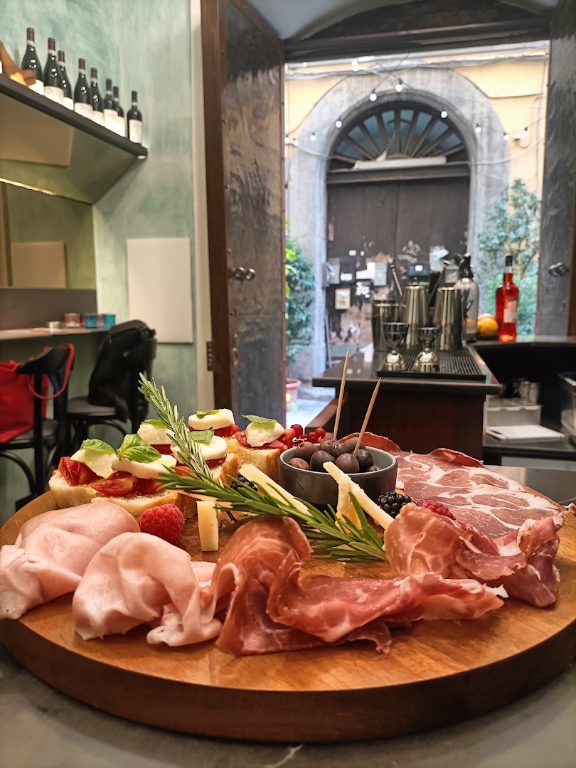 Ex Falegnameria Cocktail & Wine bar, Napoli