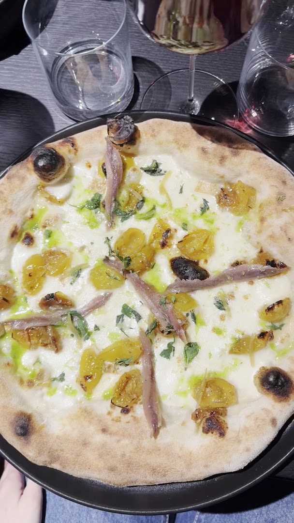 FAAK Cibo e Vino a Ribellione Naturale