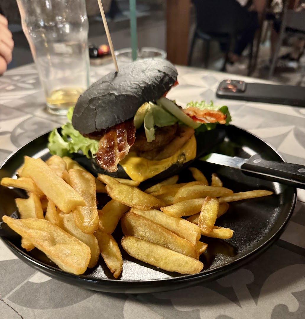 Faccio's bar