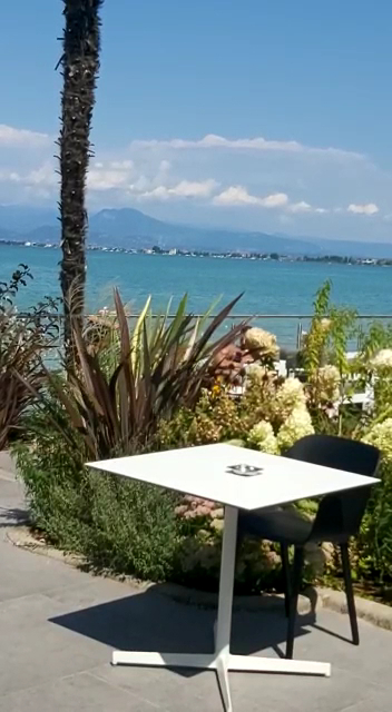 FAM Ristorante | Pizza | Cocktail Bar | Beach Club