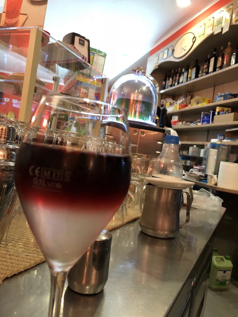 Famil Bar di Li Shaoming