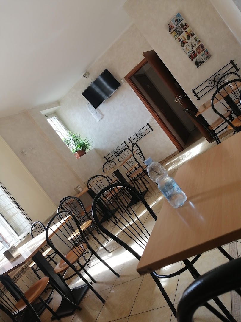 Famil Bar di Li Shaoming