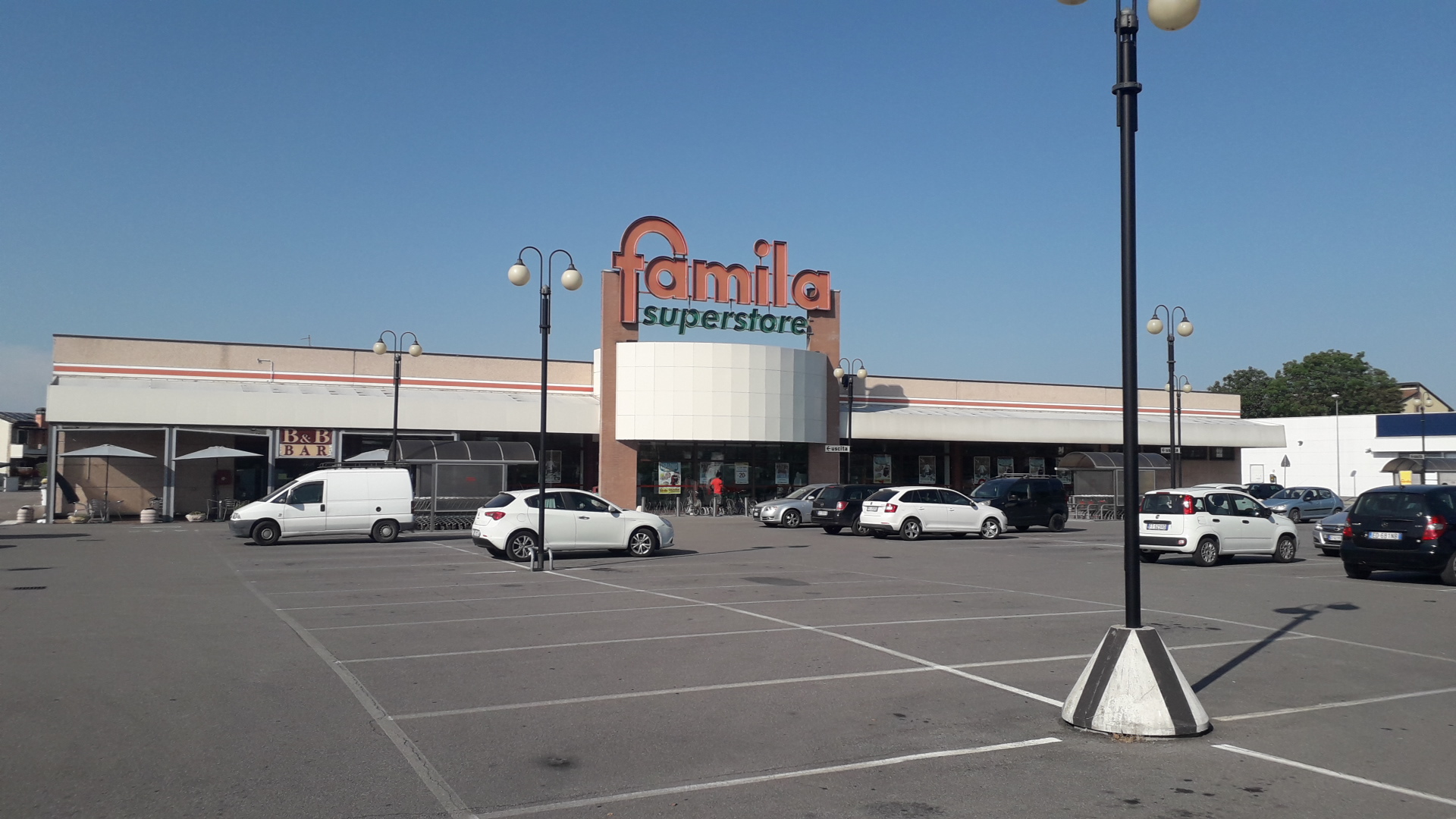 Famila Superstore Ostiglia