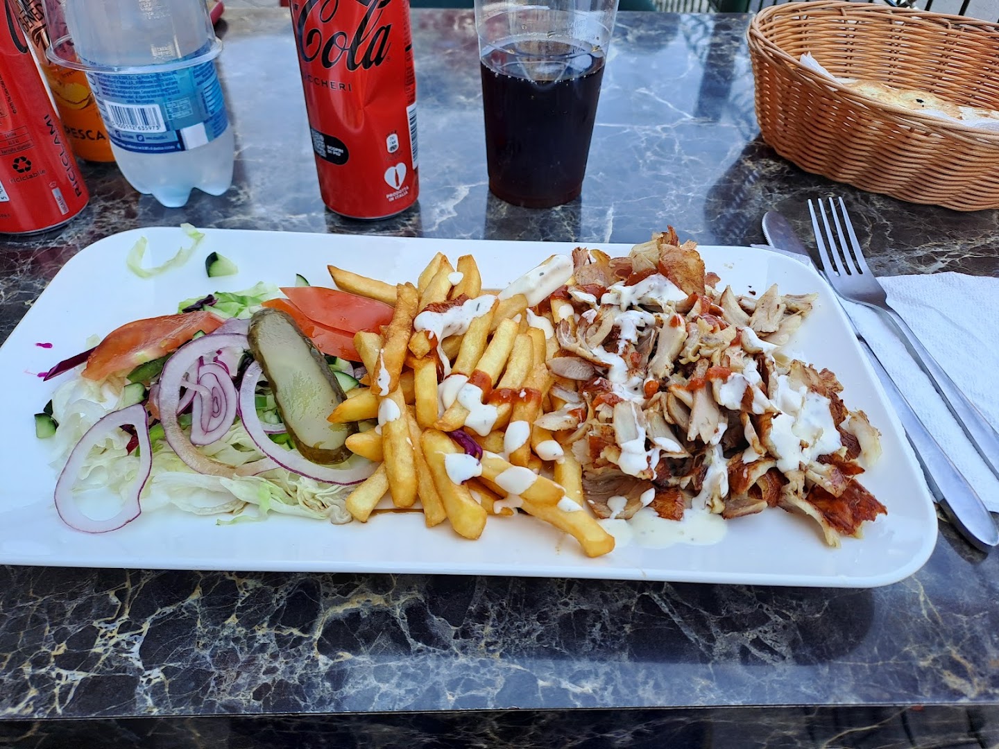 Farfalla pizzeria turkish kebap griglieria Bar