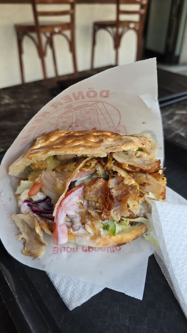 Farfalla pizzeria turkish kebap griglieria Bar