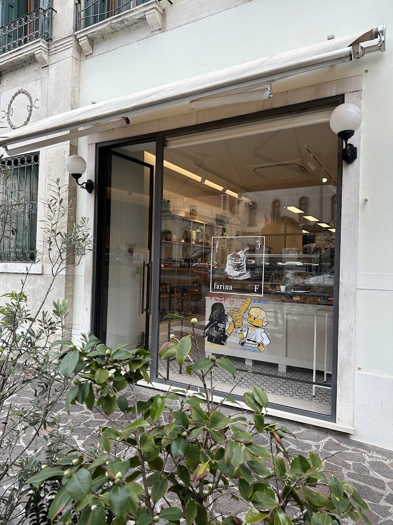 Farina Bakery