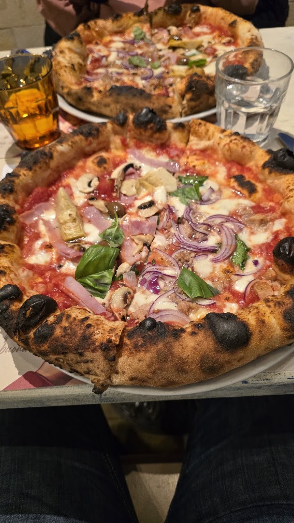 Fariná Milano, Milano