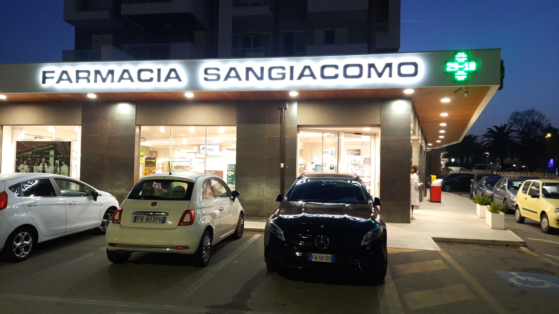Farmacia SanGiacomo Dr. Fabrizio Roncarolo
