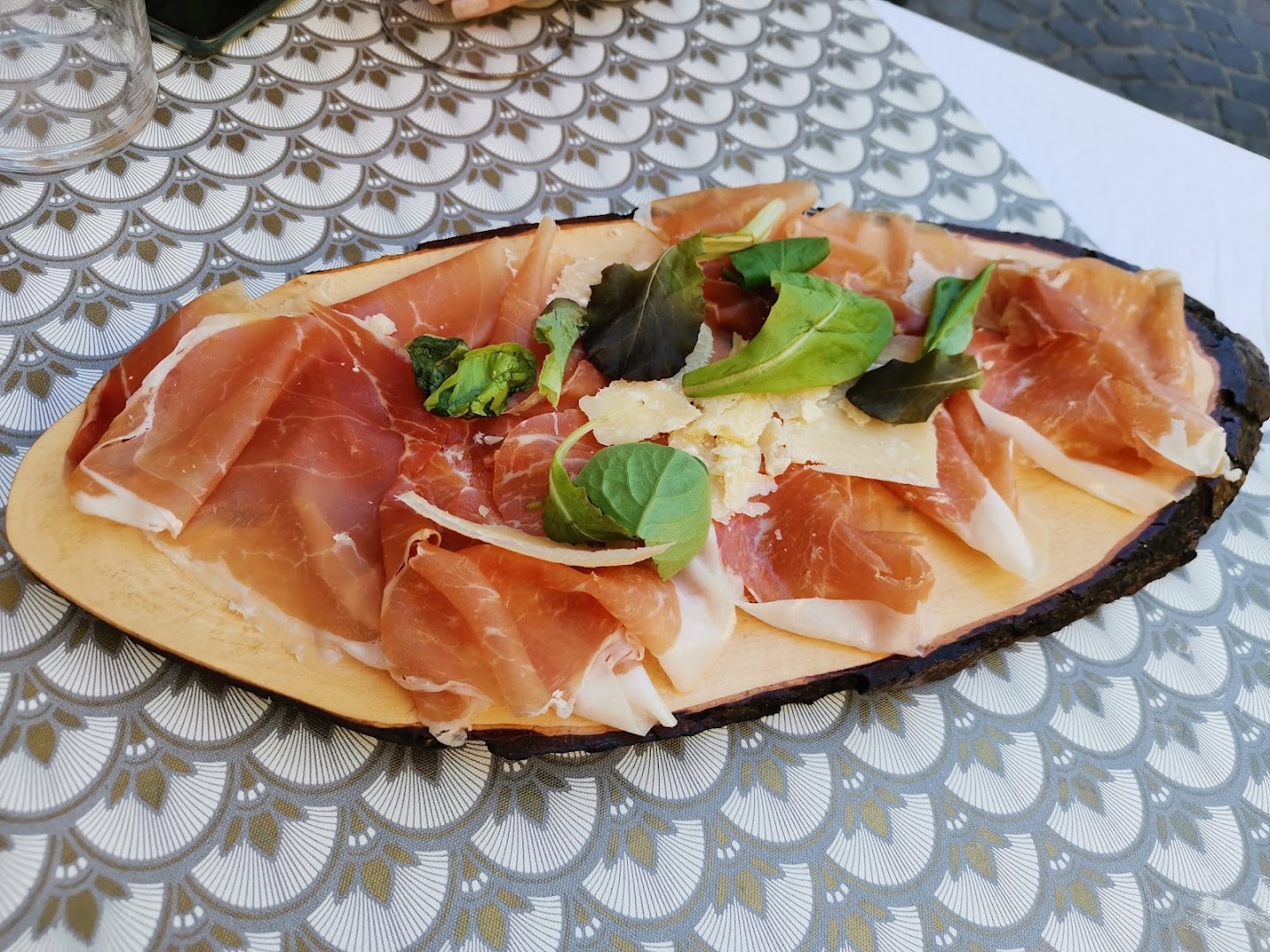 Farnese food coffee & drinks