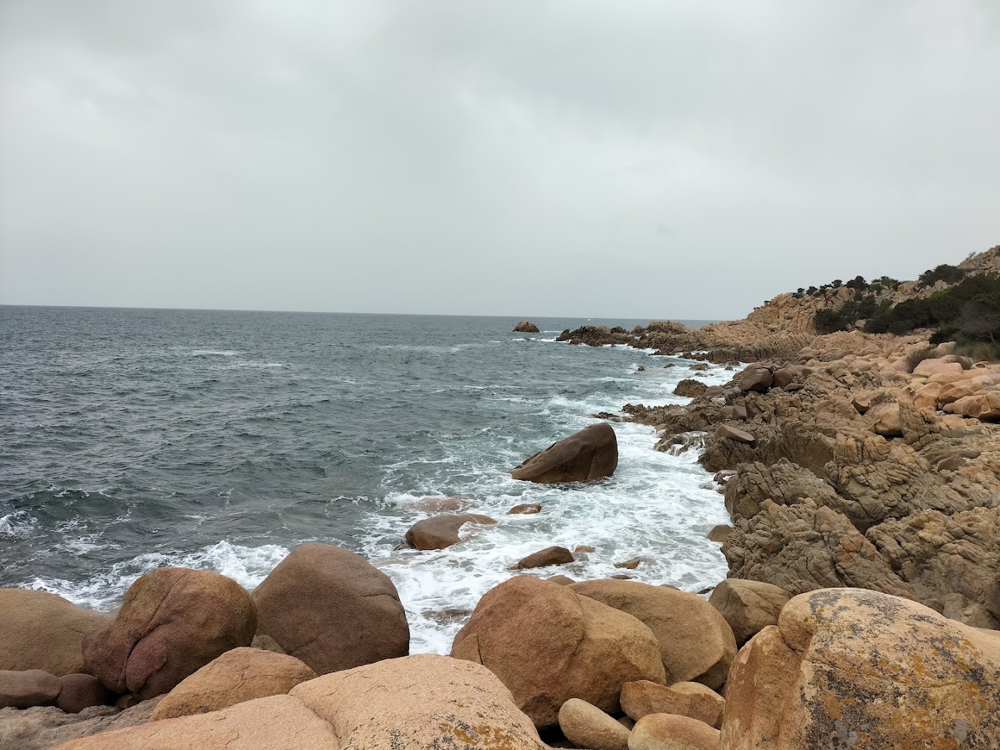 Faro di Capo Comino