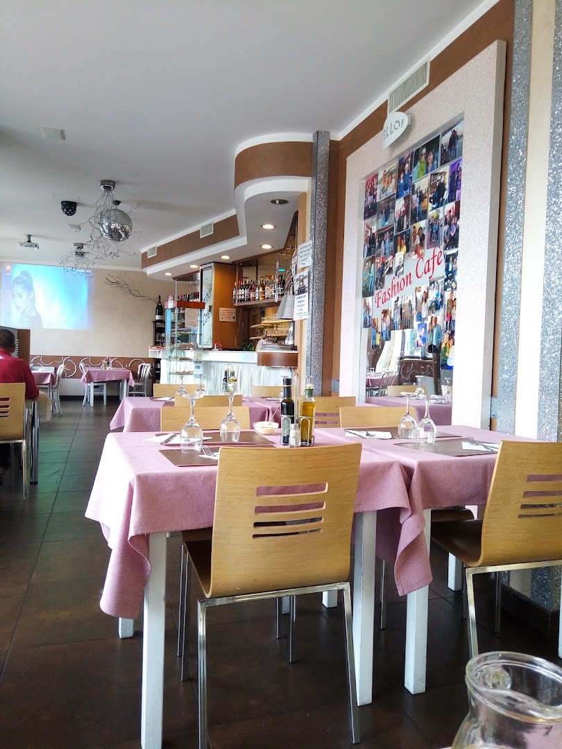 Fashion Cafè - Caffetteria e Ristorante a Cologno Monzese