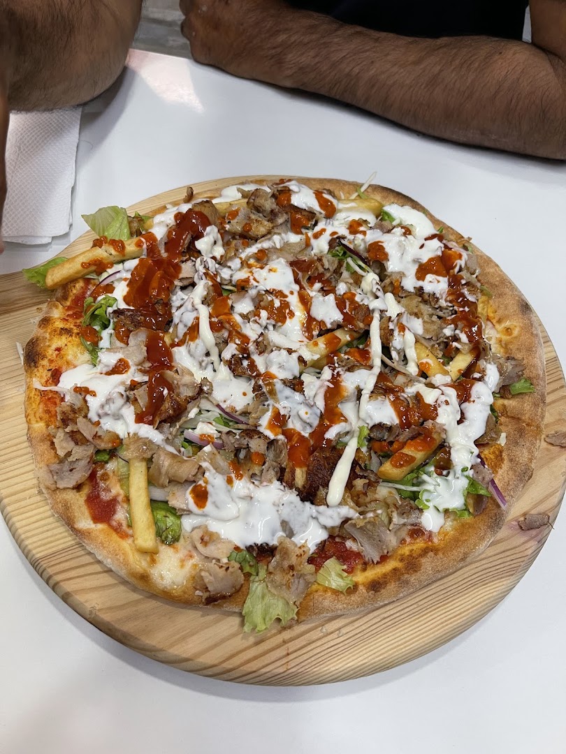 Fast food pizza kebab