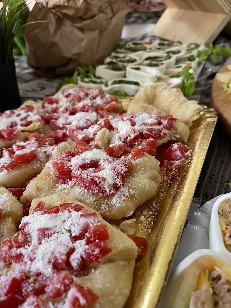 Fattoria Cavalieri Civita Castellana.. Non solo bottega!, Civita Castellana