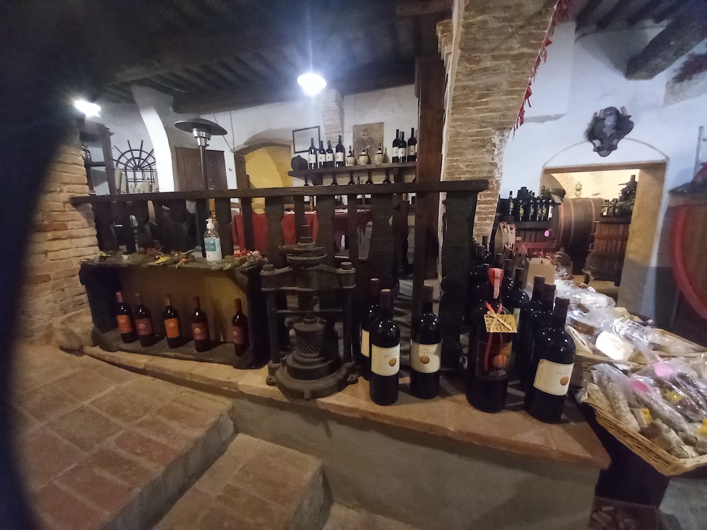 Fattoria Pulcino Cantina
