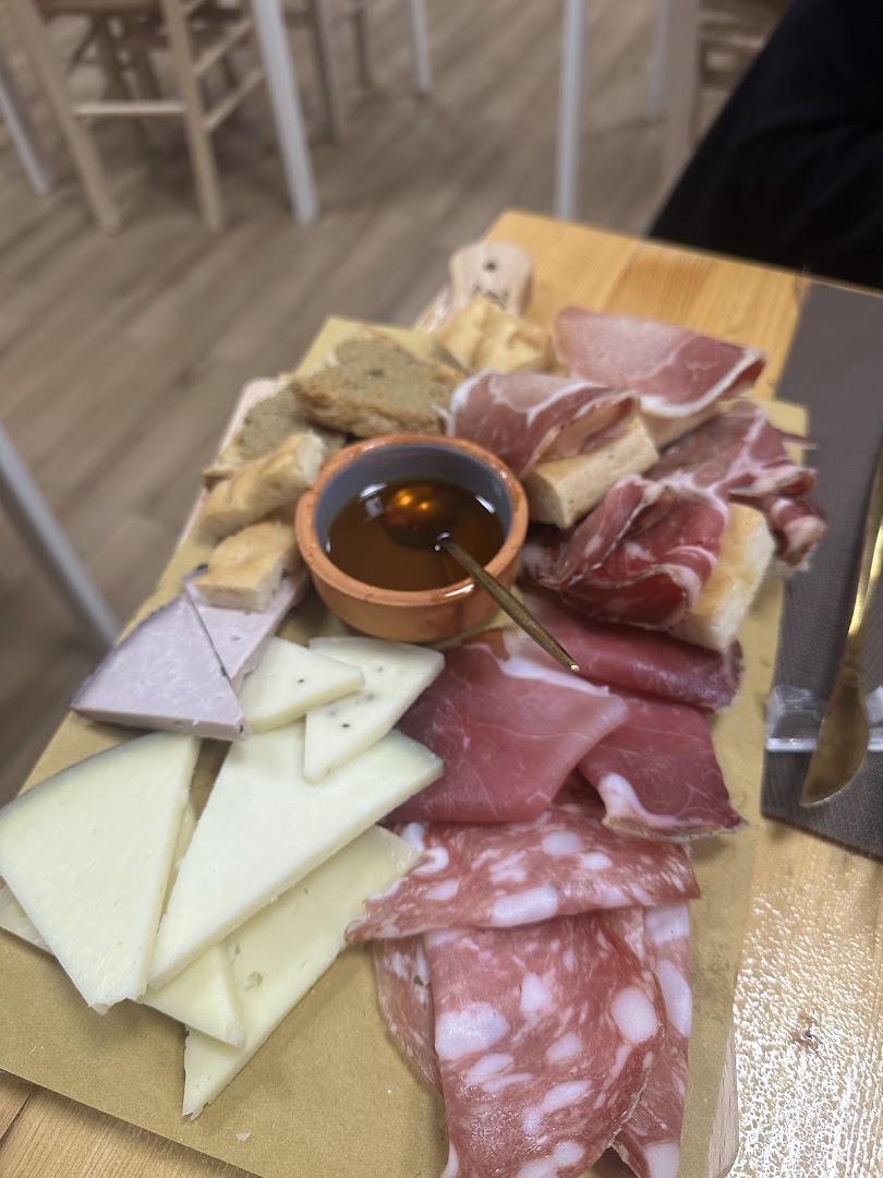 Favorito dal 1945 Bistrò