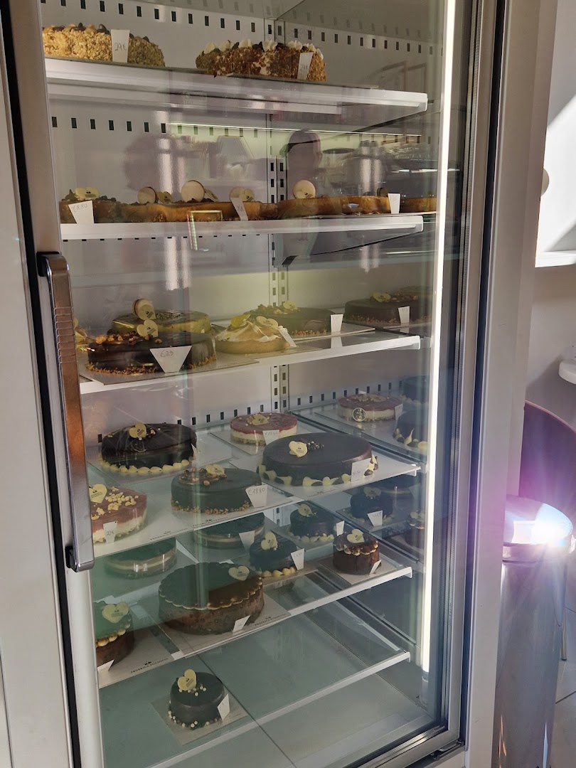 Federica Puzzovio Pasticceria, Collepasso