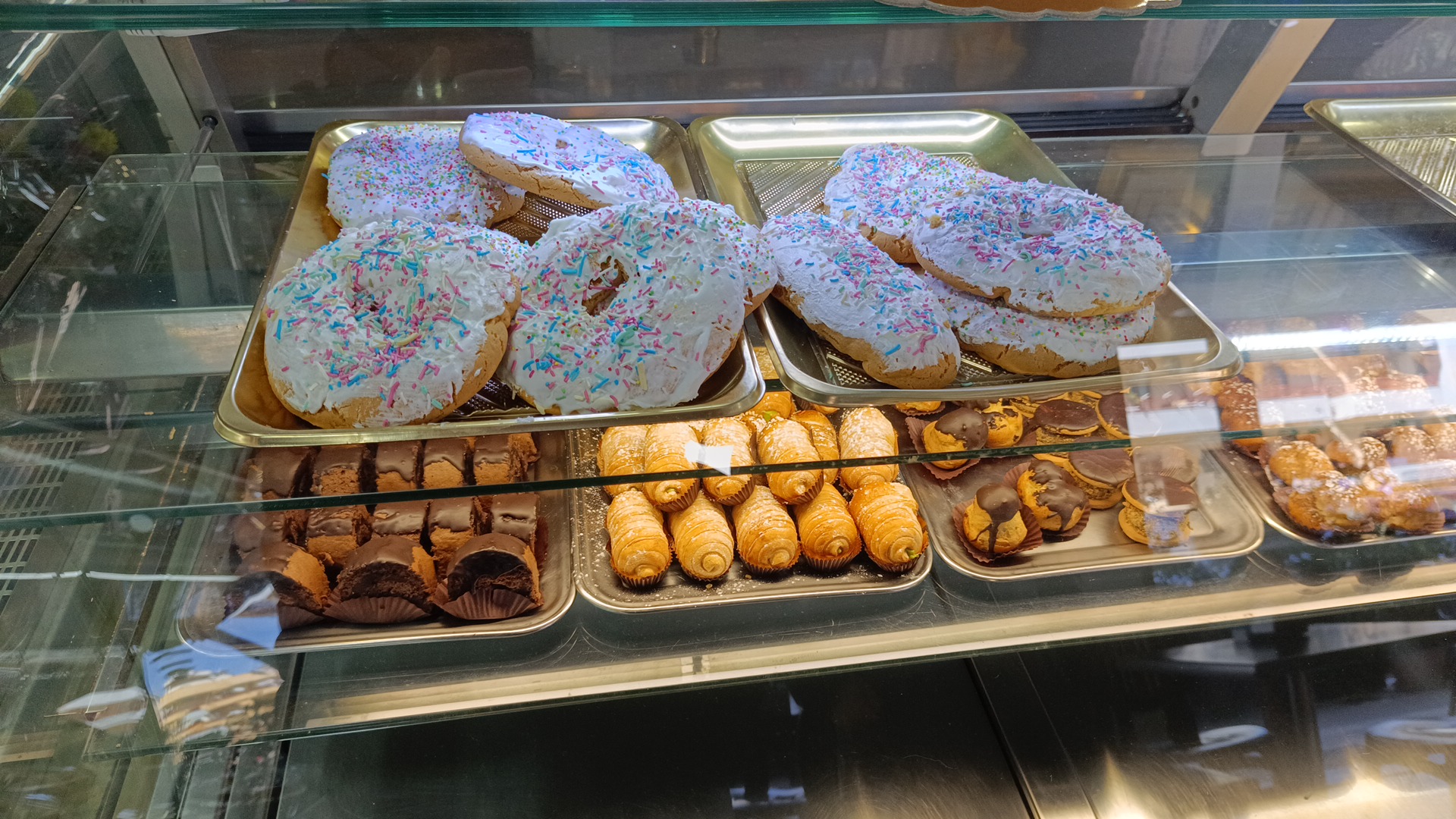 Federico Alessandra Bar Pasticceria...caffetteria