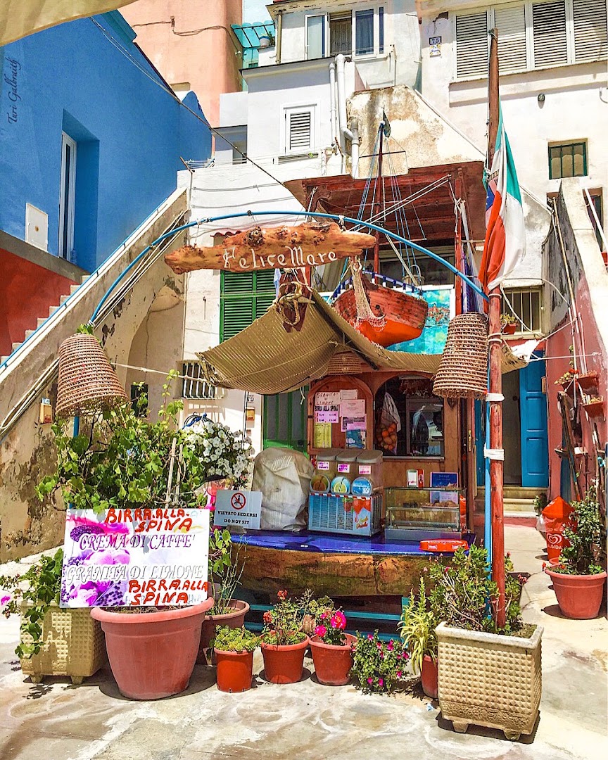 Felice Mare, Procida