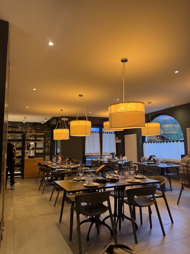 Fernandell Brasserie Raclette Courmayeur
