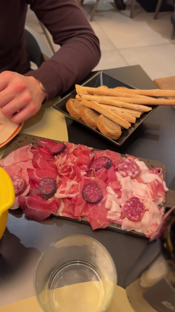 Fernandell Brasserie Raclette Courmayeur