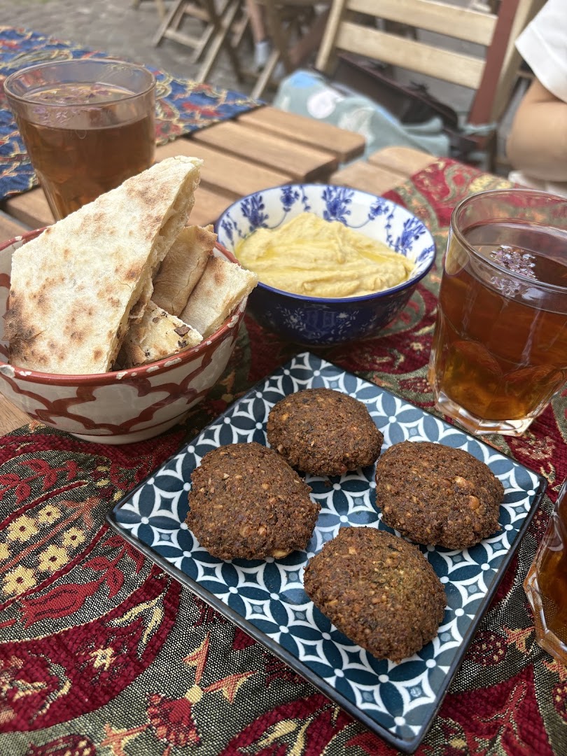 فیروزه FEROZA