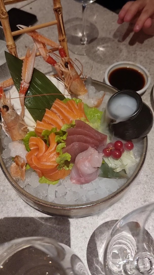 FIIN RESTAURANT