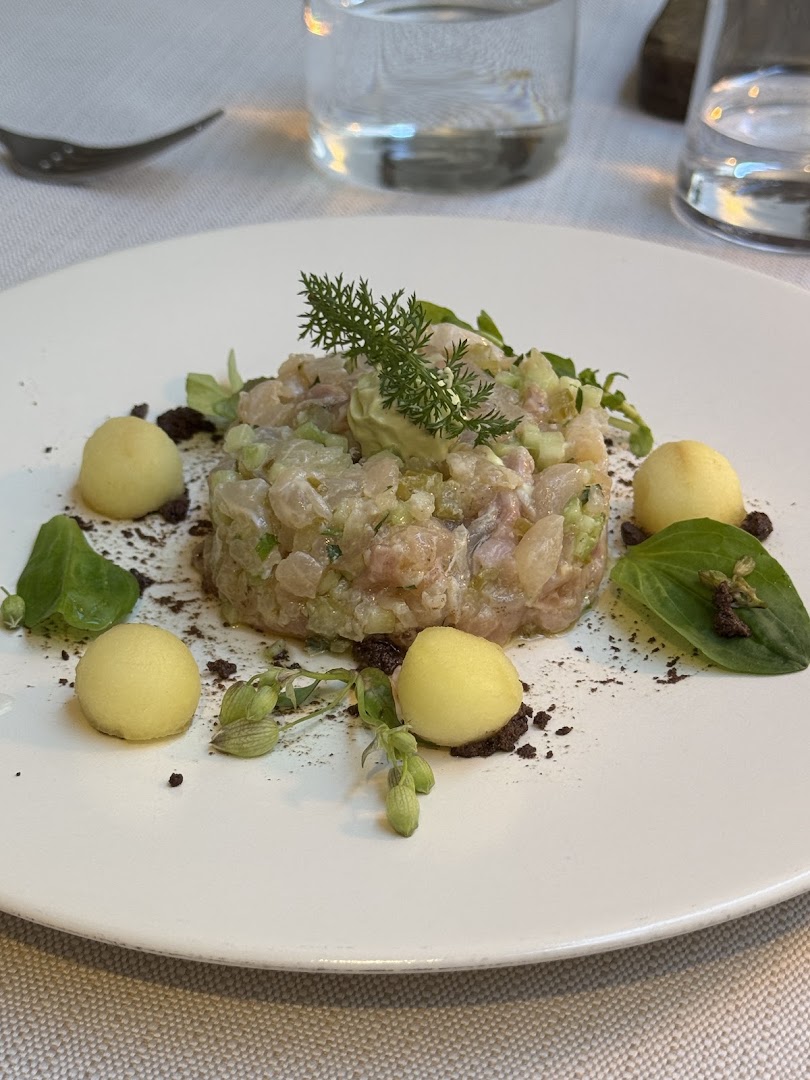 fink Restaurant & Suites