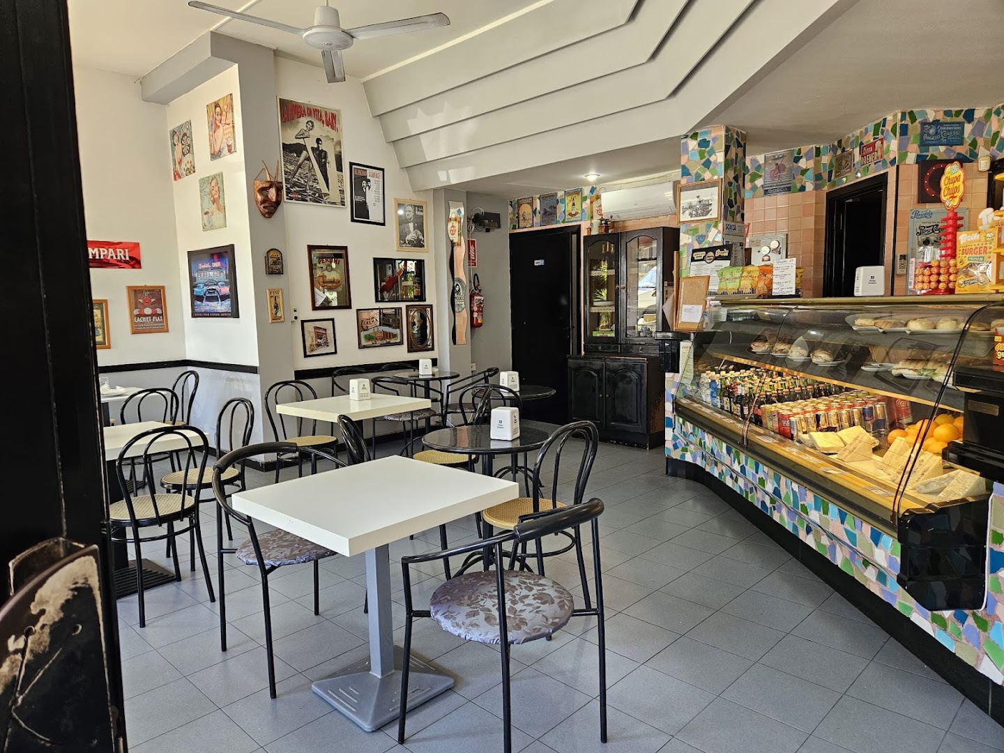 First Bar, Cagliari
