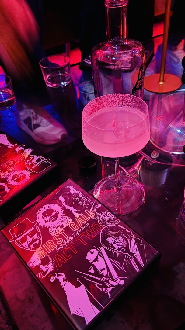 First Call - Hospitality Experience | Cocktail bar