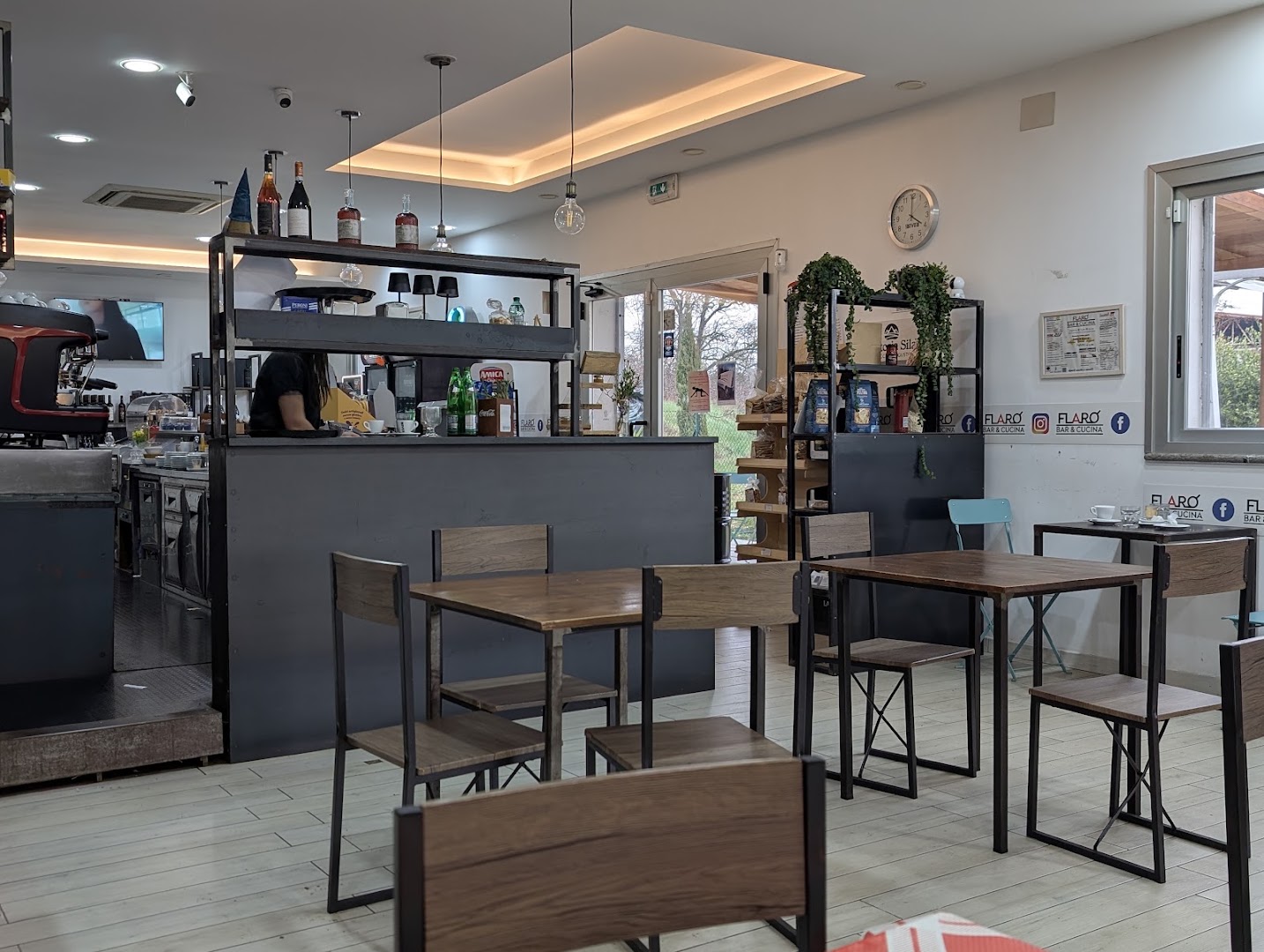 Flaro Bar