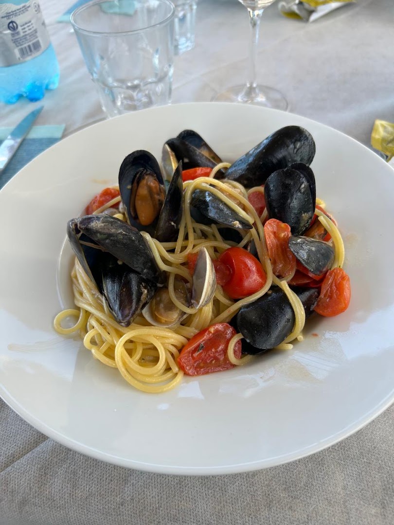 Flora Beach Restaurant