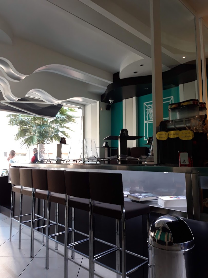 Flow Lounge Bar