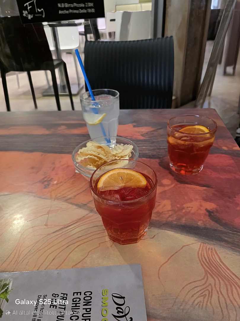 Fly Bar Pizzeria