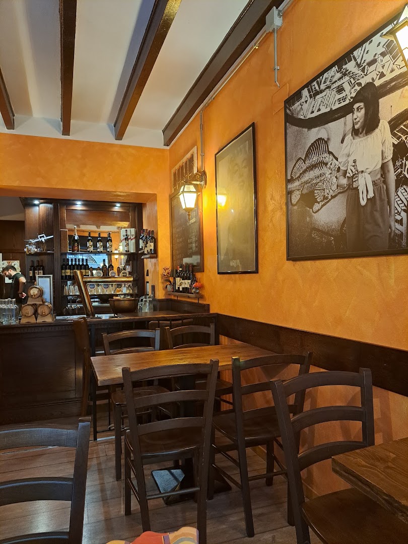Fly Pub