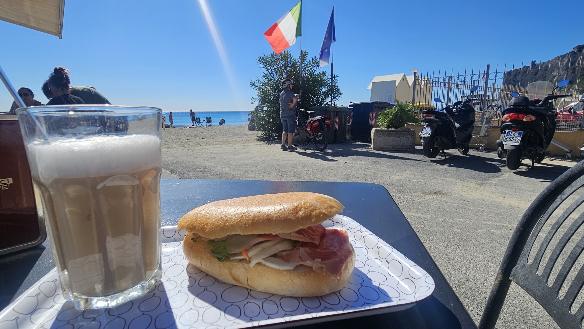 Fly Snack Bar, Finale Ligure