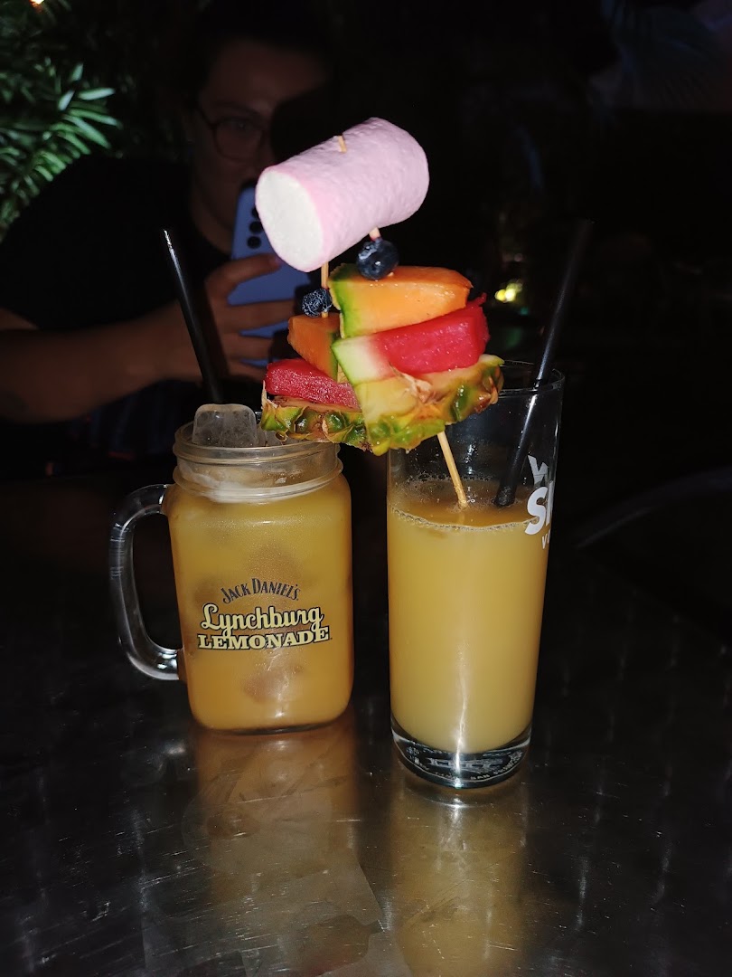 FM Station Cafe