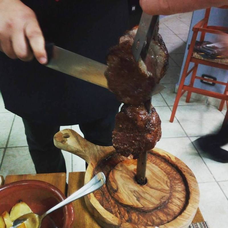 Fogos e Chamas, Cutro