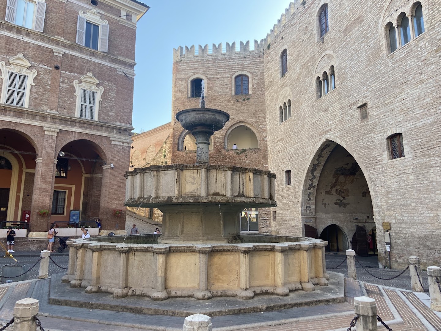 Fontana Sturinalto