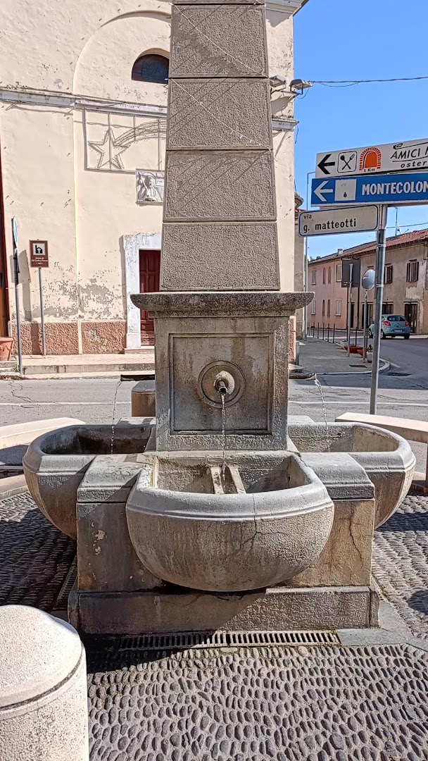 Fontana Taverna acqua potabile