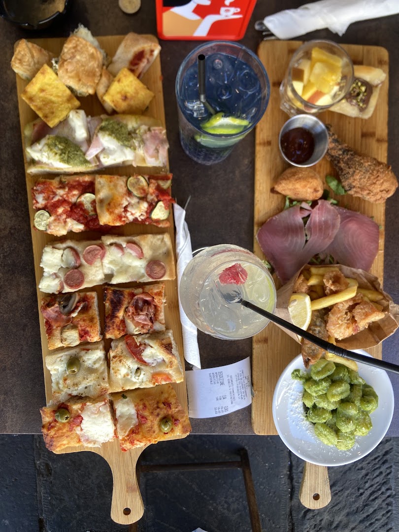 Foocaccia Food and Drink, Genova