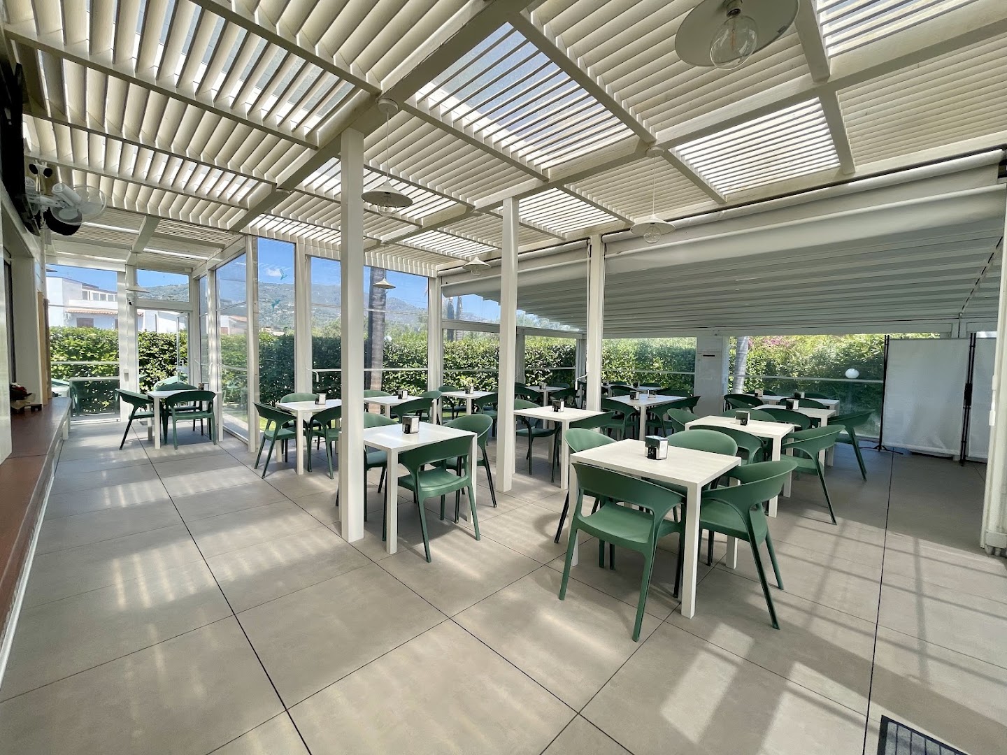 FOOD & DRINK Villa Giardini